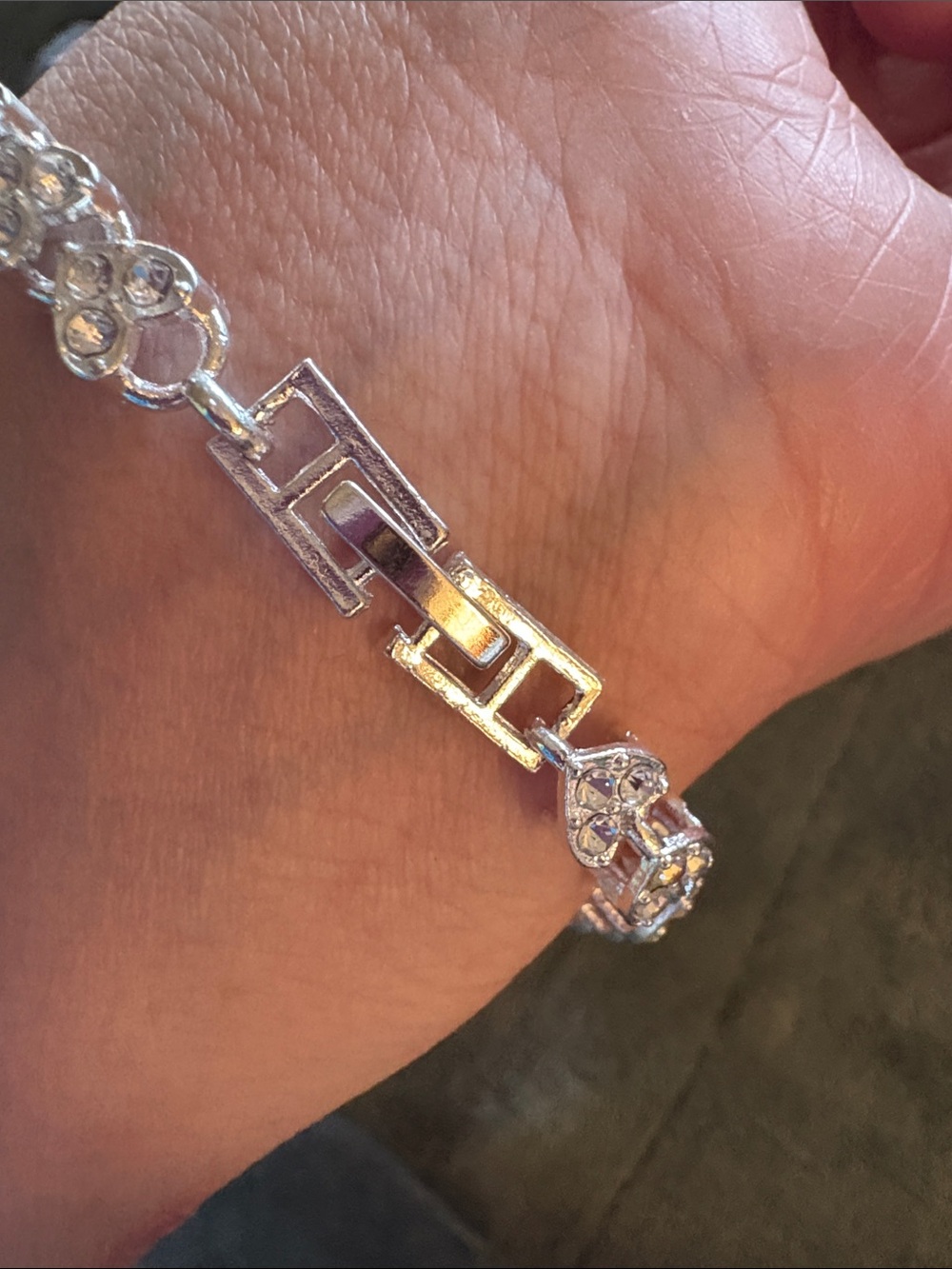 Silver Crystal Heart Link Bracelet - Sparkling Women's Jewelry - Picture 2 of 5